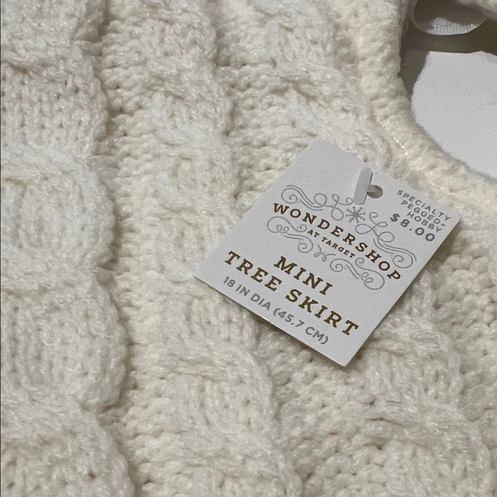 NWT Wondershop at Target Ivory Cable Knit Mini Tree Skirt 18 in dia - Picture 3 of 6